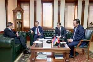 ՔՆՆԱՐԿՎԵԼ ԵՆ ԵՐԿԿՈՂՄ ՀԵՏԱՔՐՔՐՈՒԹՅՈՒՆ ՆԵՐԿԱՅԱՑՆՈՂ ՀԱՐՑԵՐ