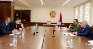 ՎԱՂԱՐՇԱԿ ՀԱՐՈՒԹՅՈՒՆՅԱՆՆ ԸՆԴՈՒՆԵԼ Է ՀԱՅԱՍՏԱՆՈՒՄ ՂԱԶԱԽՍՏԱՆԻ ԴԵՍՊԱՆԻՆ